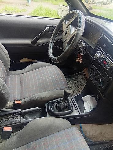 mitsubishi kolt: Volkswagen Passat Variant: 1992 г., 1.8 л, Механика, Бензин, Универсал — 6