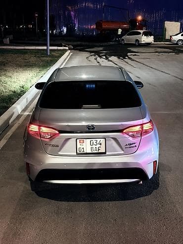 королев: Toyota Corolla: 2020 г., 1.8 л, Вариатор, Гибрид, Седан — 4