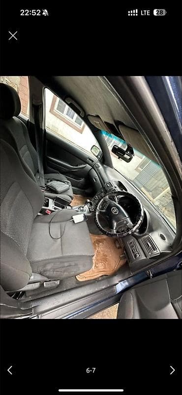 м5 cs: Toyota Avensis: 2003 г., 1.8 л, Автомат, Бензин, Седан — 4