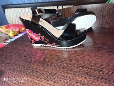 Туфли: Абсолютно новые танкетки с вышивкой, очень аккуратно и красиво сидят — 5