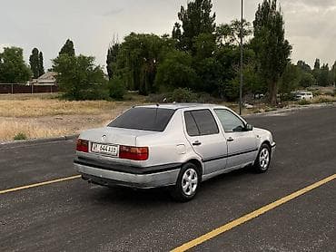 forester sg9: Volkswagen Vento: 1993 г., 1.8 л, Механика, Седан — 3