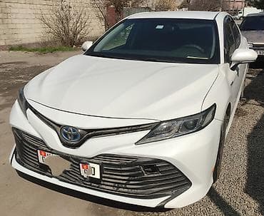 Toyota: Toyota Camry: 2019 г., 2.5 л, Вариатор, Гибрид, Седан — 2
