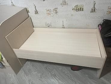 Односпальная кровать из ЛДСП светлого древесного оттенка. Размеры at lalafo.kg Односпальная кровать из ЛДСП светлого древесного оттенка. Размеры