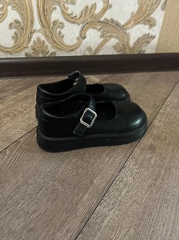 туфли для девочек: Обувь для девочек размер 32
Состояние отличное, мало носила — 2