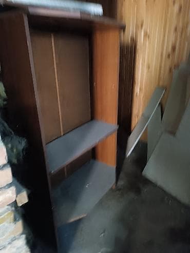 Продаю шкафы.кровать.тумбочки.
цена 4500 сом
+