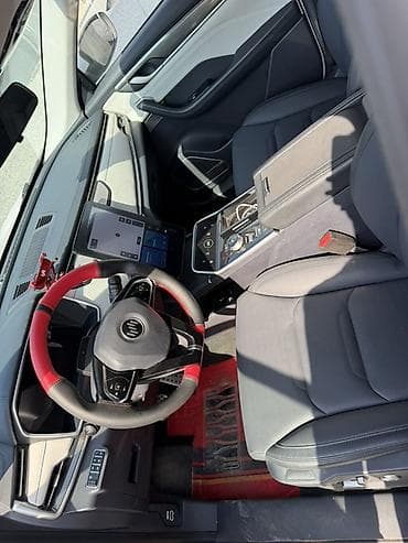 e2 byd: Электромобиль кроссовер (белый, 5 дверей) Основные характеристики: - — 7