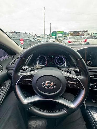 Hyundai Sonata: 2022 г., Автомат, Седан — 8