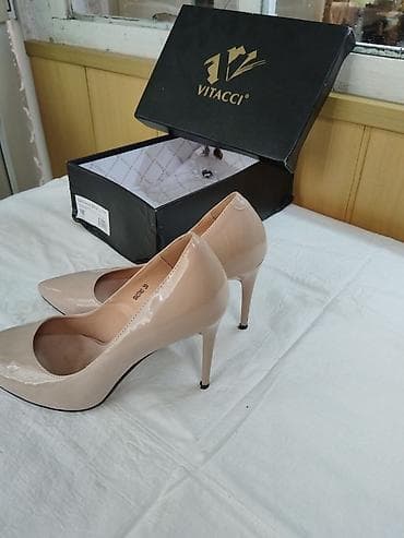 Женские модельные туфли на каблуке шпилька. Одевала на свадьбу очень