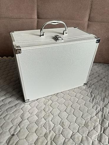 театральный бинокль: Налобные бинокулярные лупы с подсветкой в кейсе,новый привозной,только — 4