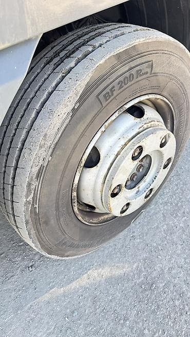 автодоводчик дверей: Грузовик, Mercedes-Benz — 9