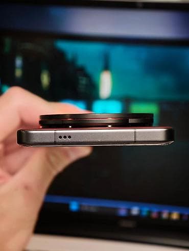 ulcool v36 купить: Vivo X200 Ultra, Б/у, 512 ГБ, цвет - Красный, 2 SIM — 7