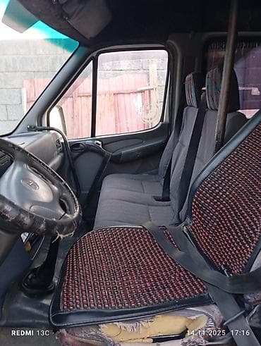 lync co: Легкий грузовик, Mercedes-Benz, Стандарт — 3