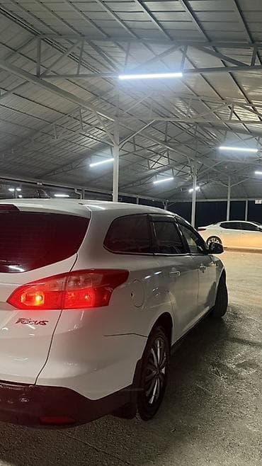 byd e9: Ford Focus: 2015 г., 1.6 л, Механика, Бензин, Универсал — 7