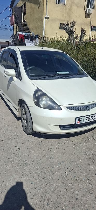 jazz: Honda Fit: 2002 г., 1.3 л, Автомат, Бензин, Хэтчбэк — 2