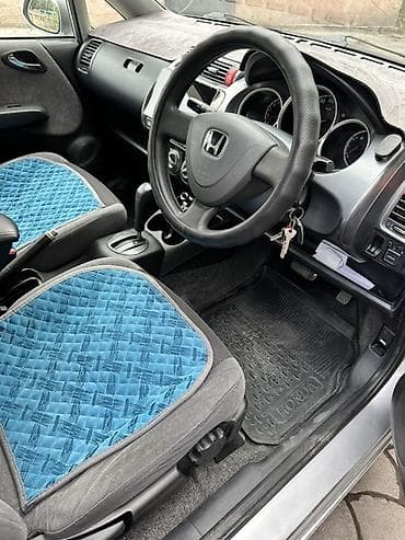 Продажа авто: Honda Fit: 2002 г., 1.3 л, Вариатор, Бензин, Хэтчбэк — 10
