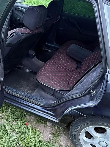 матар: Volkswagen Passat: 1993 г., 2 л, Механика, Бензин, Седан — 4