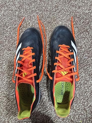 бутсы для детей: Футбольные бутсы adidas Predator (TF) ​Продаю оригинальные футбольные — 1