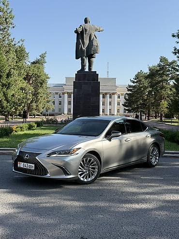 Lexus ES: 2021 г., 2.5 л, Автомат, Гибрид, Седан