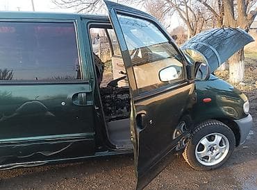 zero x neo: Nissan Serena: 1997 г., 1.4 л, Механика, Бензин, Минивэн — 3