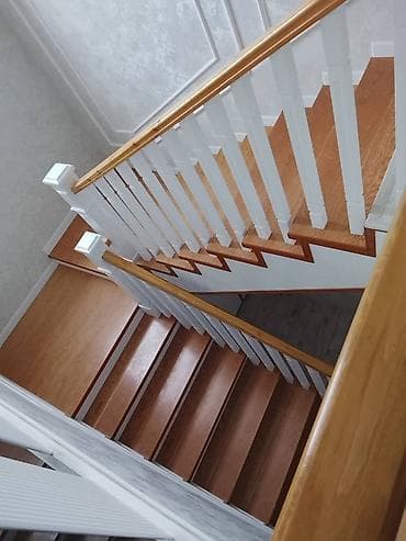 двери для ванн: Межкомнатные двери в классическом стиле, белые, с фигурными филёнками — 5