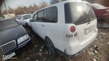 полик нексия 2: Mitsubishi Dion: 2000 г., 2 л, Автомат, Бензиновая, Минивэн — 7