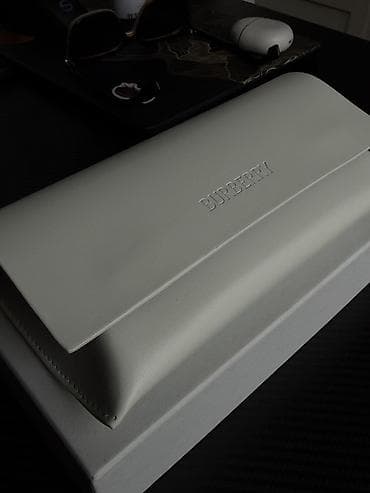 burberry шарф: Солнцезащитные очки очки, Burberry, Унисекс, Прямоугольные, Регулируемые носоупоры — 4