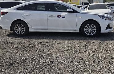 Hyundai Sonata: 2019 г., 2 л, Автомат, Газ — 4
