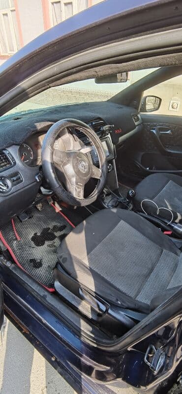 бампер задний спринтер: Volkswagen Polo: 2013 г., 1.6 л, Механика, Бензиновая, Седан — 8