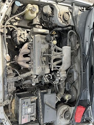 капот на приус: Toyota Avensis: 1998 г., 1.8 л, Автомат, Бензин, Лифтбек — 9