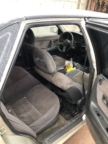 автомобиль для детей: Mazda 626: 1991 г., 2 л, Механика, Бензин, Хэтчбэк — 5