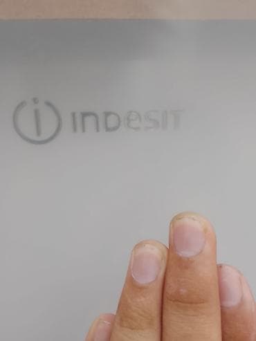 Холодильник Indesit, Новый, Двухкамерный, De frost (капельный), 60 * 167 * 60 — 5