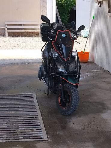 квадроцикл машина: Макси-скутер Yamati, 150 куб. см, Бензин, Б/у — 1