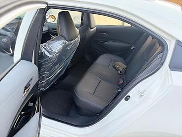 corolla s: Toyota Corolla: 2026 г., 1.8 л, Гибрид, Седан — 6