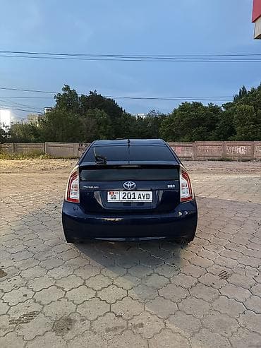 Продажа авто: Toyota Prius: 2015 г., 1.8 л, Вариатор, Гибрид, Седан — 3
