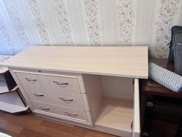 Комоды для одежды: Комод для одежды, Б/у, Без зеркала, ЛДСП, цвет - Белый, Бежевый, Самовывоз — 2