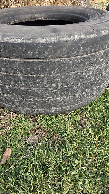 резиновый полики: Грузовые шины (без дисков), комплект разного количества. - Тип: шины — 3