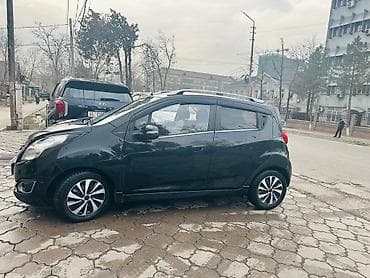 chevrolet tracker ltz: Chevrolet Spark: 2015 г., 1 л, Автомат, Бензин, Хэтчбэк — 7