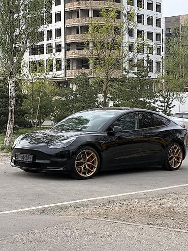 byd e2 2021: Tesla Model Y: 2023 г., 5.5 л, Автомат, Электромобиль, Седан — 1