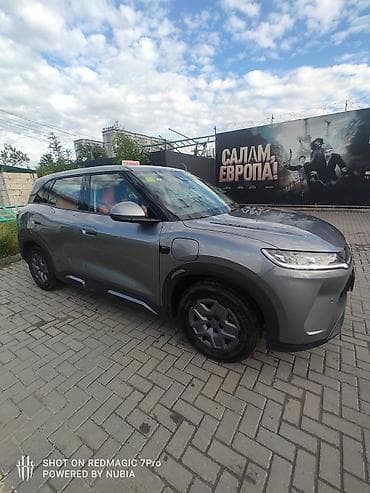 полики byd yuan up: BYD Yuan Up: 2025 г., Электромобиль, Кроссовер — 3