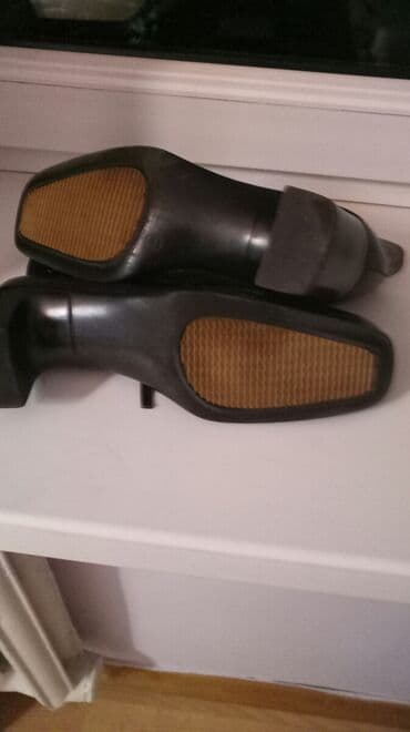 обувь для охоты: Полусапоги кожаные, демисезонные 36 (23) размера, в отличном — 3