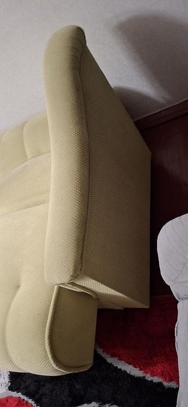 спалная диван: Прямой диван, Б/у — 1