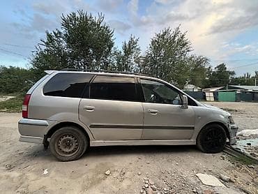 Транспорт: Mitsubishi Space Wagon: 2000 г., 2.4 л, Механика, Бензин, Минивэн — 5