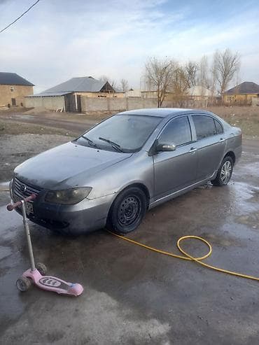 LIFAN Solano (620): 2012 г., 1.6 л, Механика, Бензин, Седан