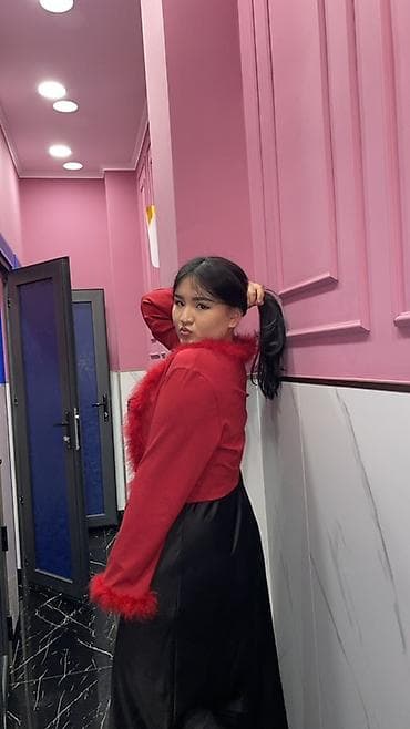 Кардиган, Трикотаж, Короткая модель, Зима, С перьями at lalafo.kg Кардиган, Трикотаж, Короткая модель, Зима, С перьями