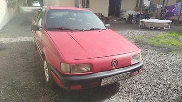 пассад: Volkswagen Passat: 1990 г., Седан — 4