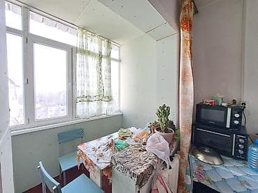 бассейе: 3 комнаты, 70 м², 106 серия, 9 этаж, Старый ремонт — 6