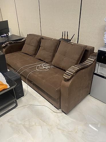 Прямой диван, Б/у