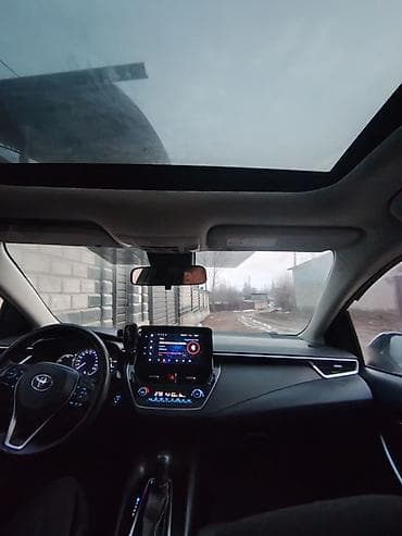 ra 6: Toyota Corolla: 2021 г., 1.8 л, Вариатор, Гибрид, Седан — 3