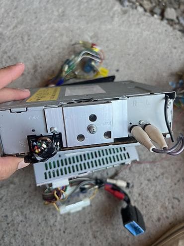 игровые консоли xbox one: Б/у, 1-DIN — 3