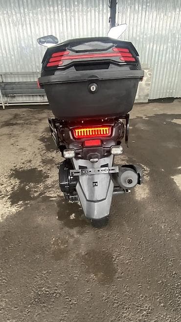 лобов: Тип скутера Tank, 150 куб. см, Бензин, Б/у — 10